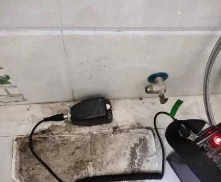 黔东南屋顶漏水维修公司分享下卫生间漏水的危害及解决方法